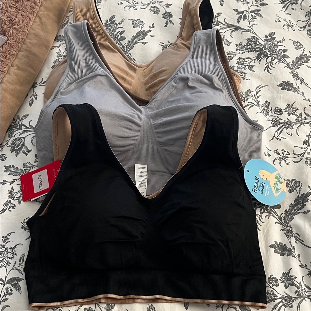 SPANX Seamless Bra Trio - Black, Gray, Tan. Reversible! One nwt.